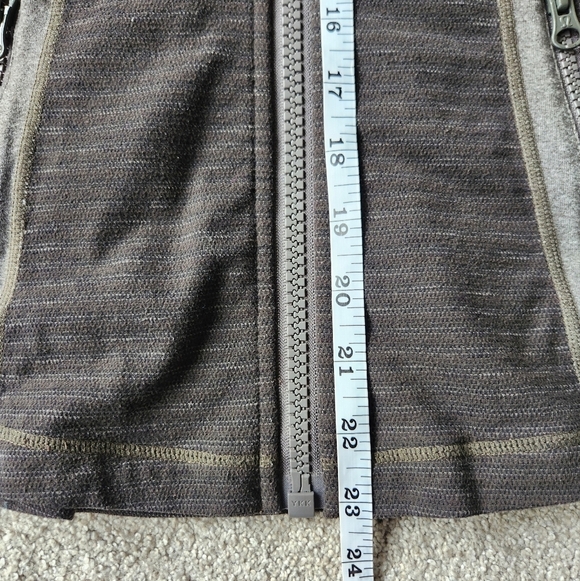 Lululemon Define Jacket Full Zip Sweatshirt Yoga Running Size 6 - Picture 9 of 11